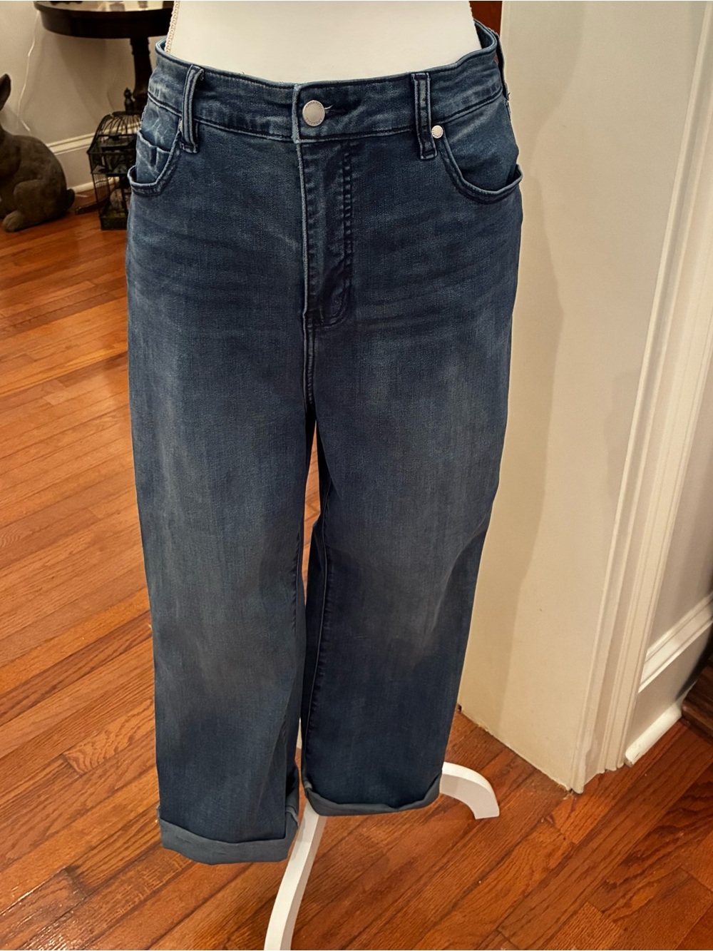 Liverpool Los Angeles High Rise Wide Leg Crop Jeans with Raw Hem/Cuffed